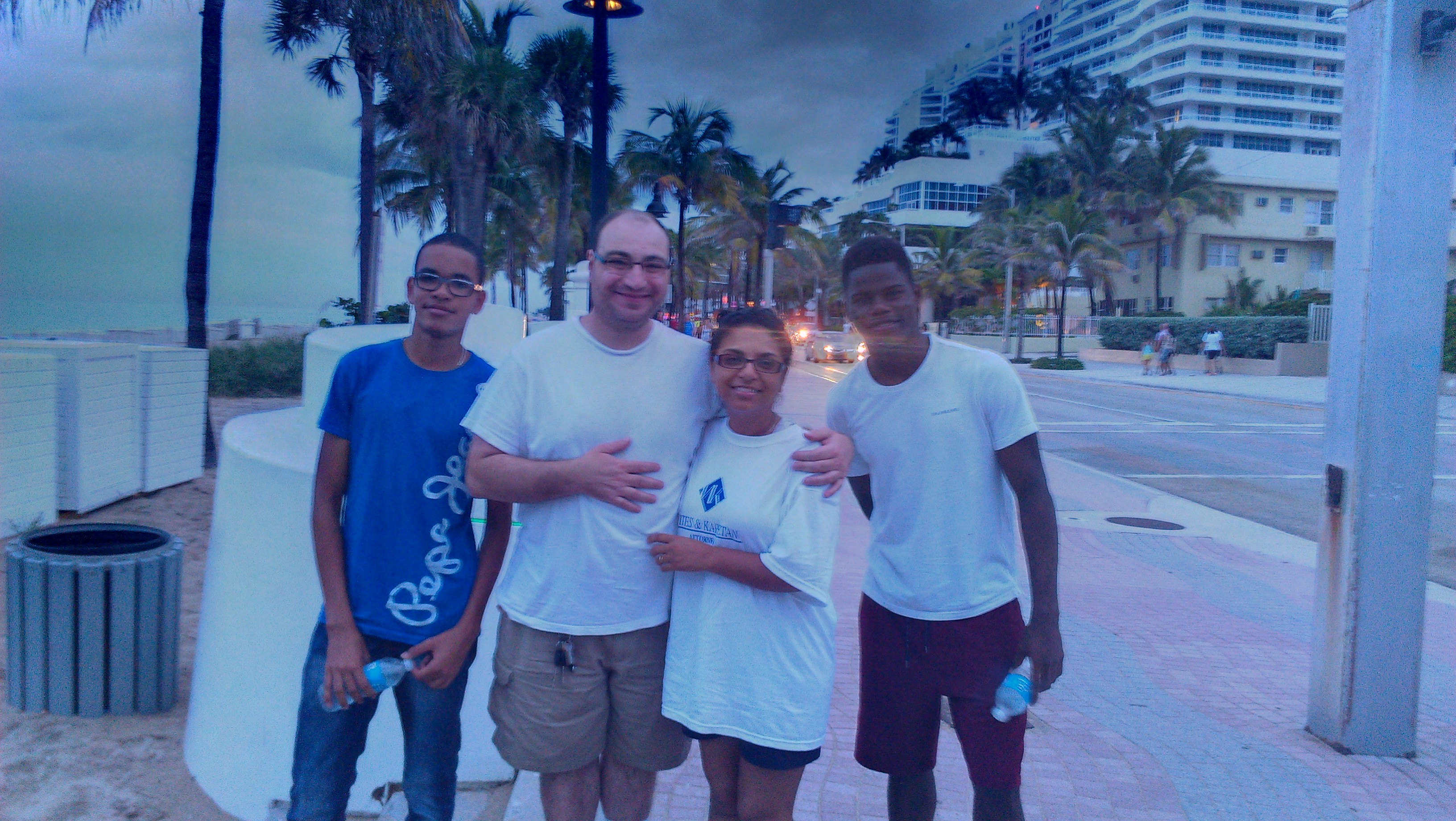Jordy e Willy da colônia francesa Guadaloupe, no Caribe. Nossos estudantes do mês de julho/2014.